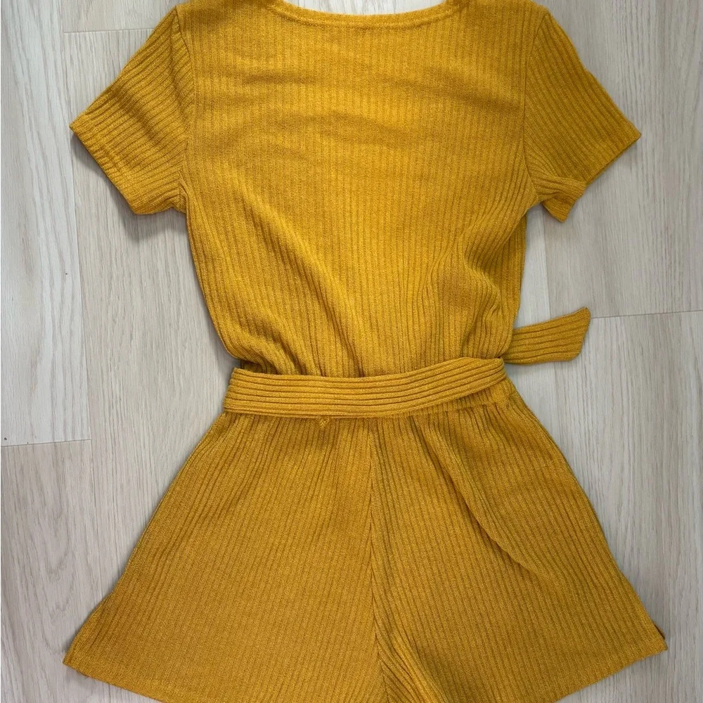 Yellow Ribbed Romper - Picture 2 of 2